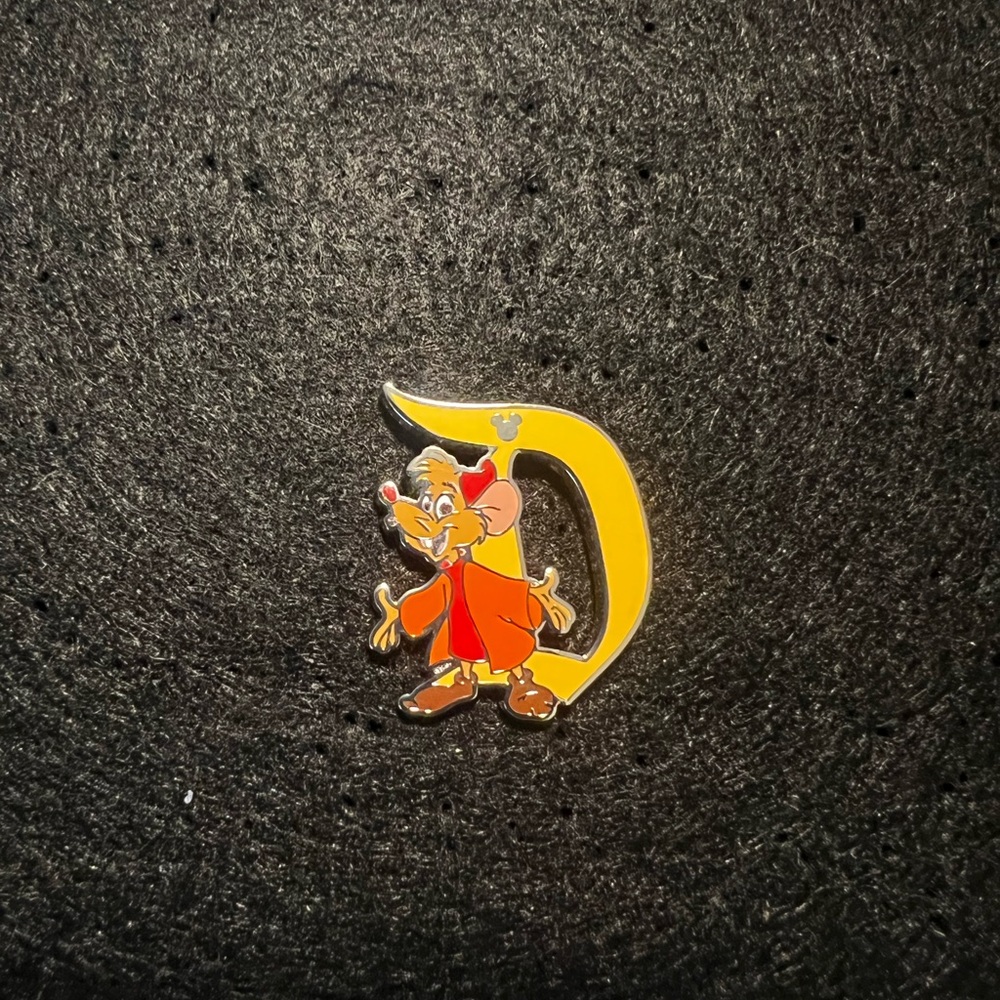 Disneyland wave B jacque Disney D pin